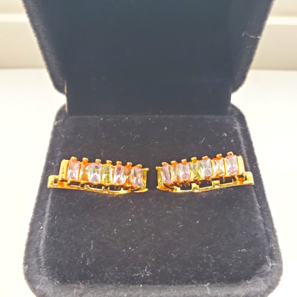 💥💥💥SOLD💥💥💥Beautiful Earrings 10k Gold Plated
